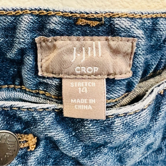 J.Jill women medium blue crop mid rise jean Acid wash distress, zip front Sz 14 - Picture 2 of 16